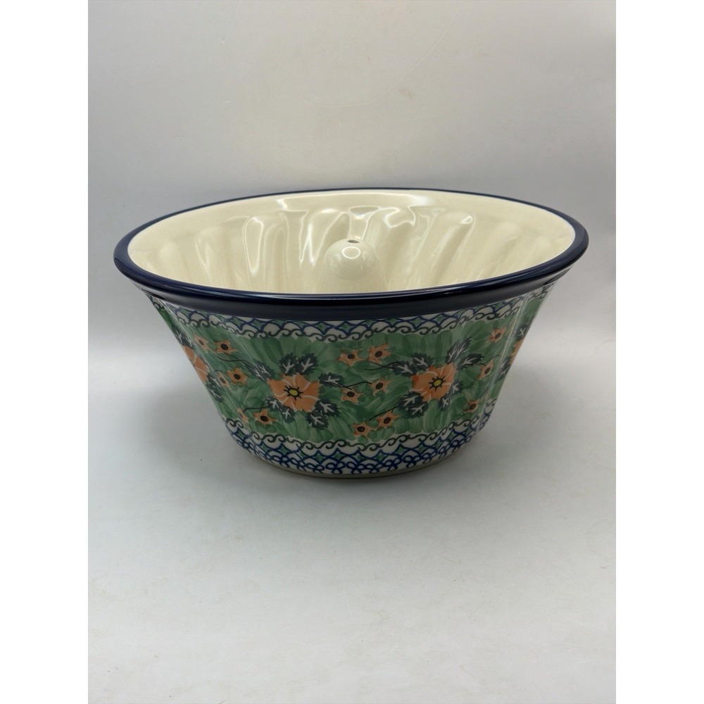 Polish Pottery Cake Bundt Mould Handmade in Boleslawiec Poland Artist Signed